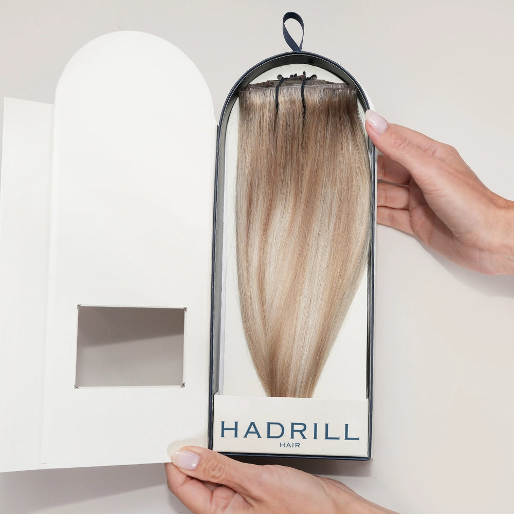 8 Piece Seamless Clip In Box Set 22" 150g
