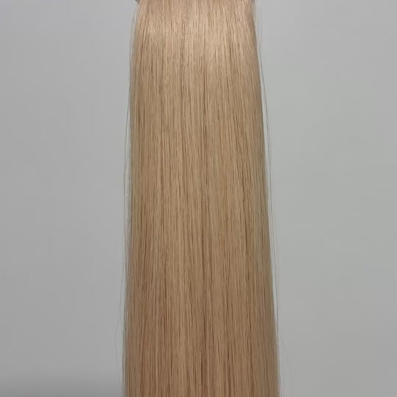18 - Dark Blonde